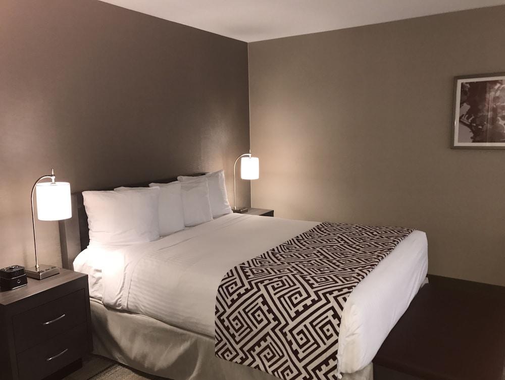 Best Western Colonel Butler Inn Ниагара-он-те-Лейк Экстерьер фото